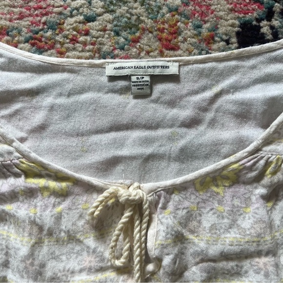 American Eagle Super Soft Floral Tassel Blouse size S - Picture 2 of 8